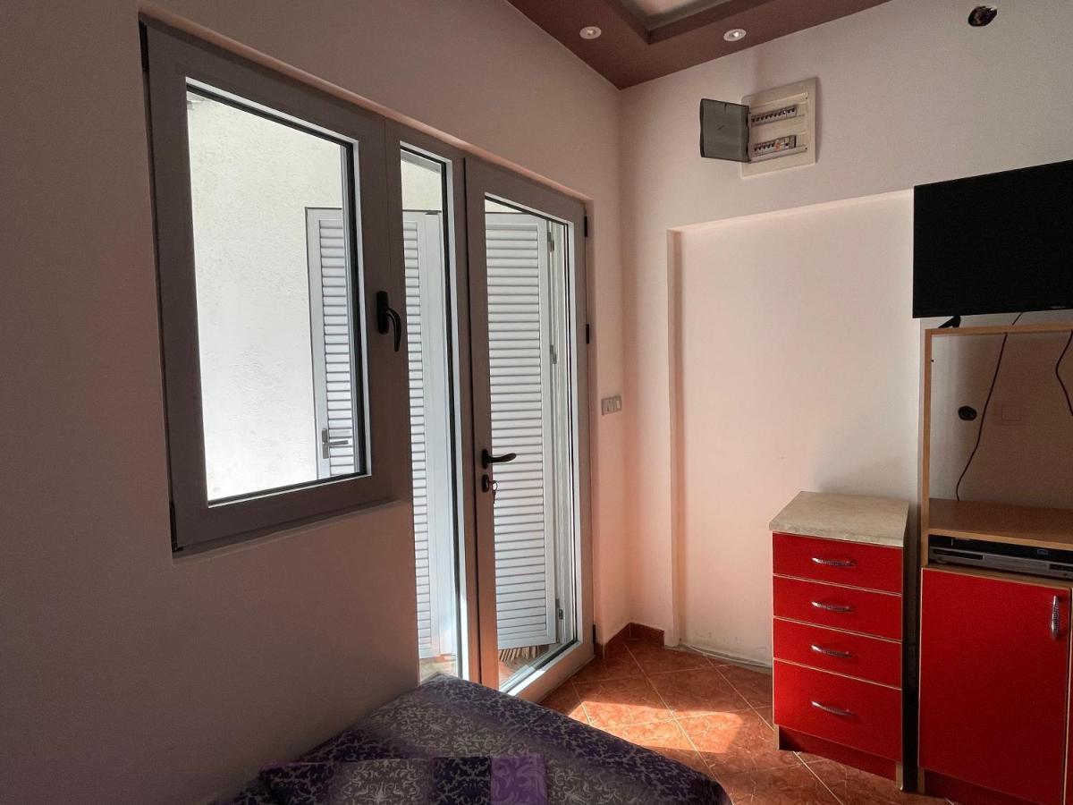 Apartment Zevs Budva
